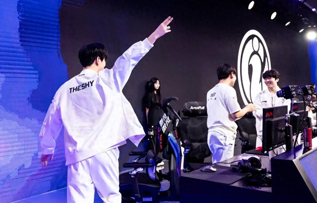 Neityu 获得了 apEX 的高度赞扬：“我很确定他会在前十的队伍中打球”