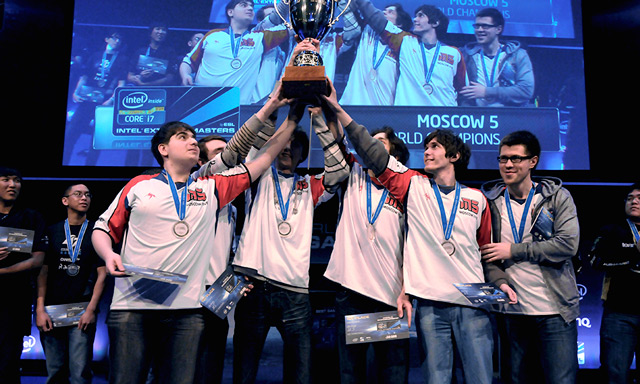 赛后采访 TheShy ：单人选择规则不是很好。第一场比赛是……一场无需评论的比赛。